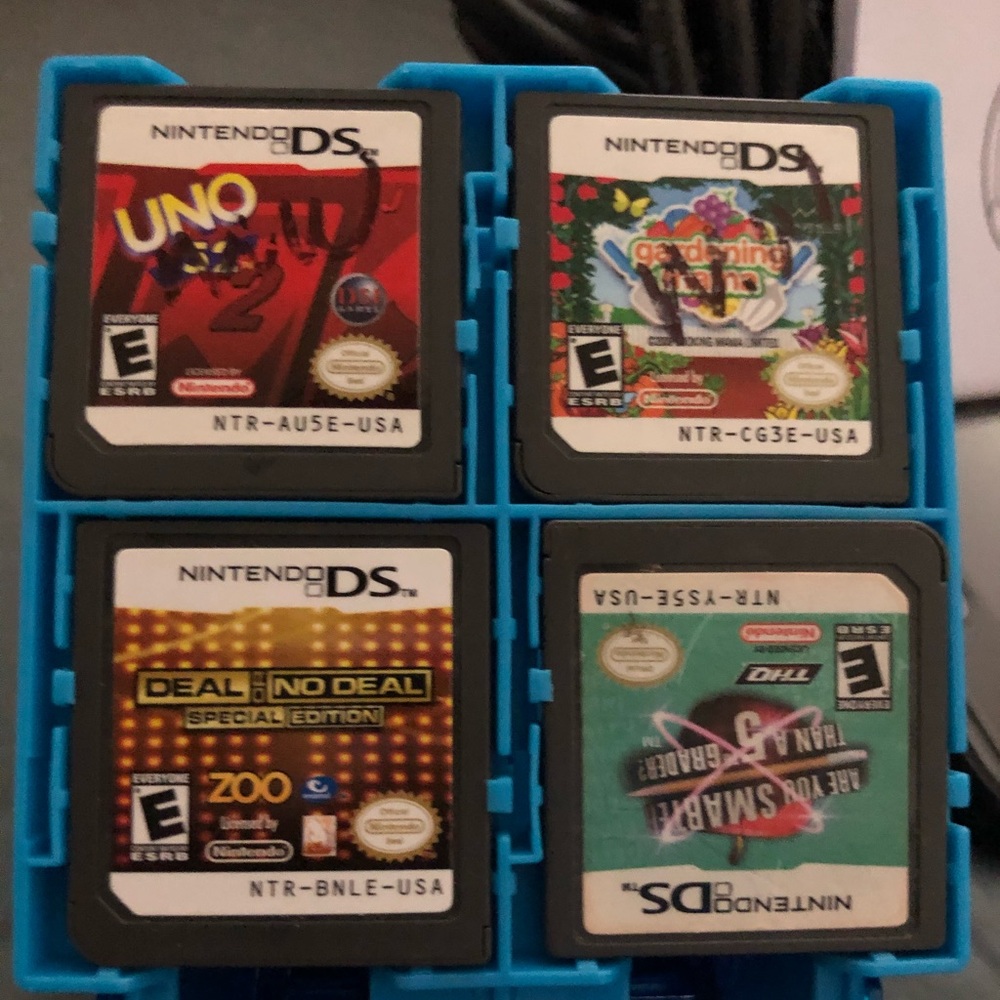 Working Nintendo 3DS case and games